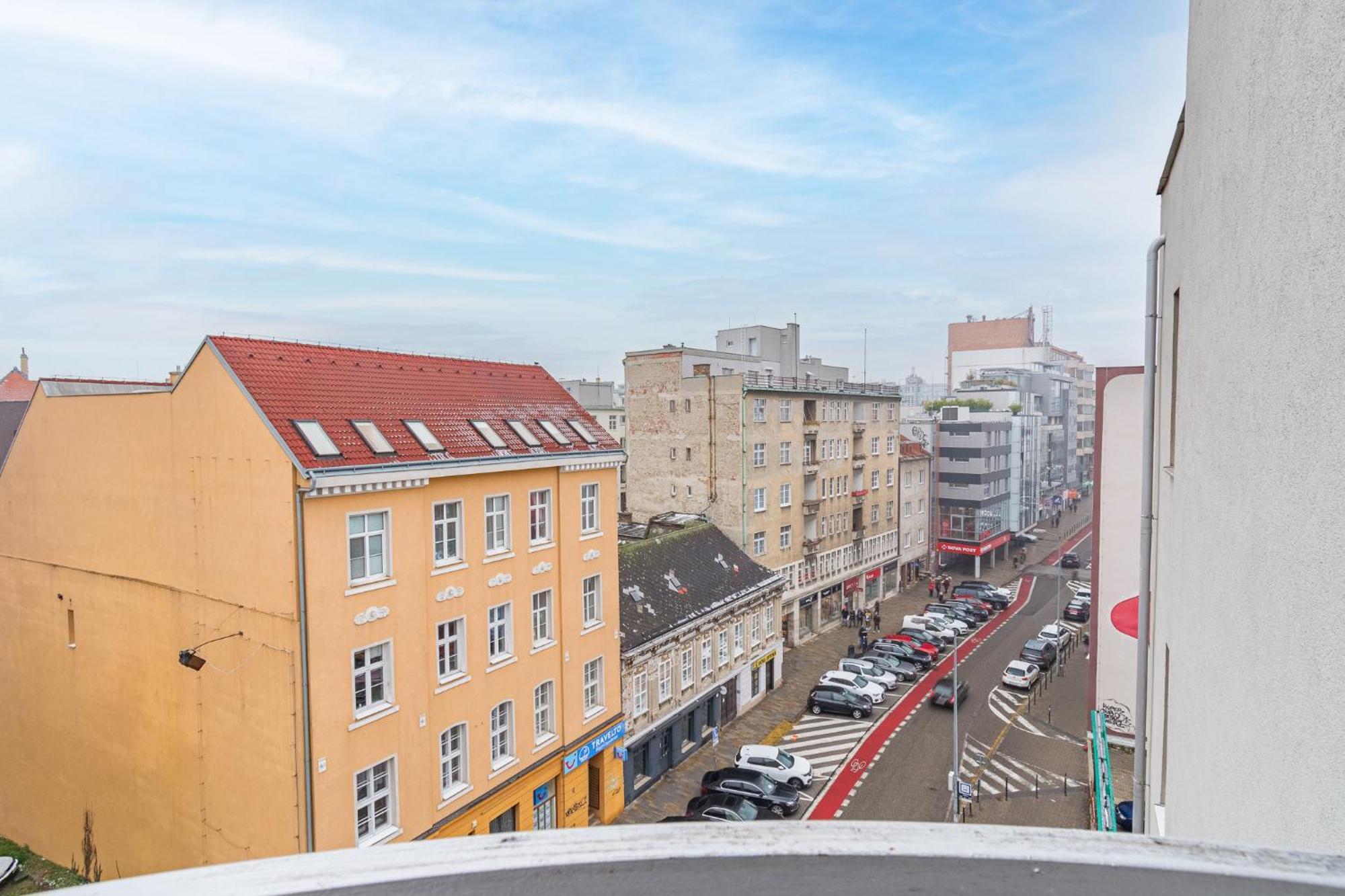Natural-Style Apartment In The Centre Of Братислава Екстер'єр фото