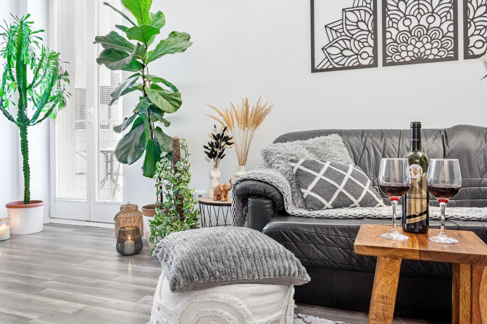 Natural-Style Apartment In The Centre Of Братислава Екстер'єр фото