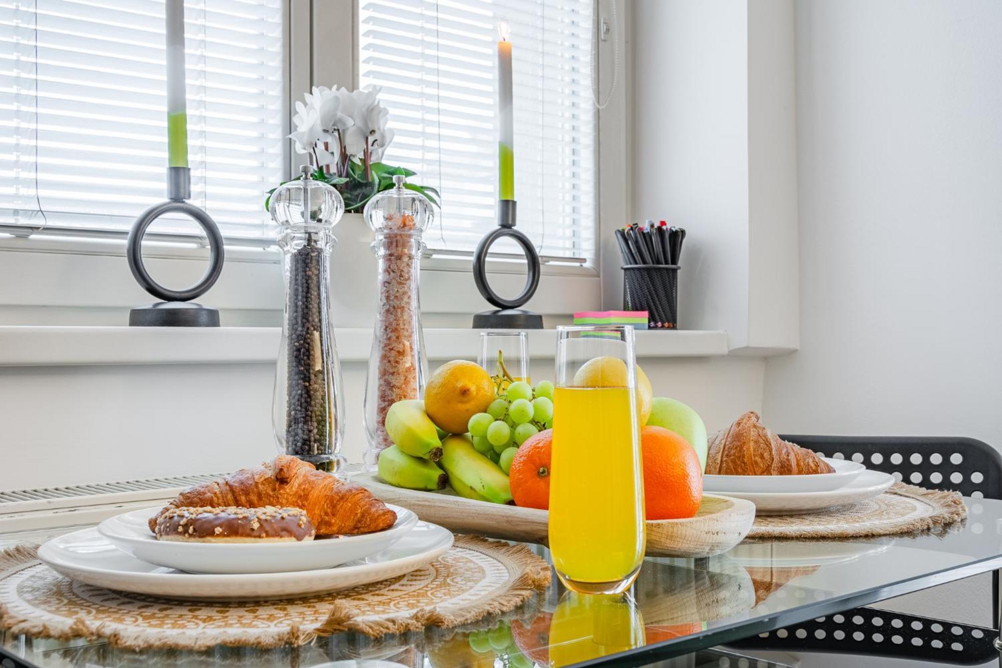 Natural-Style Apartment In The Centre Of Братислава Екстер'єр фото