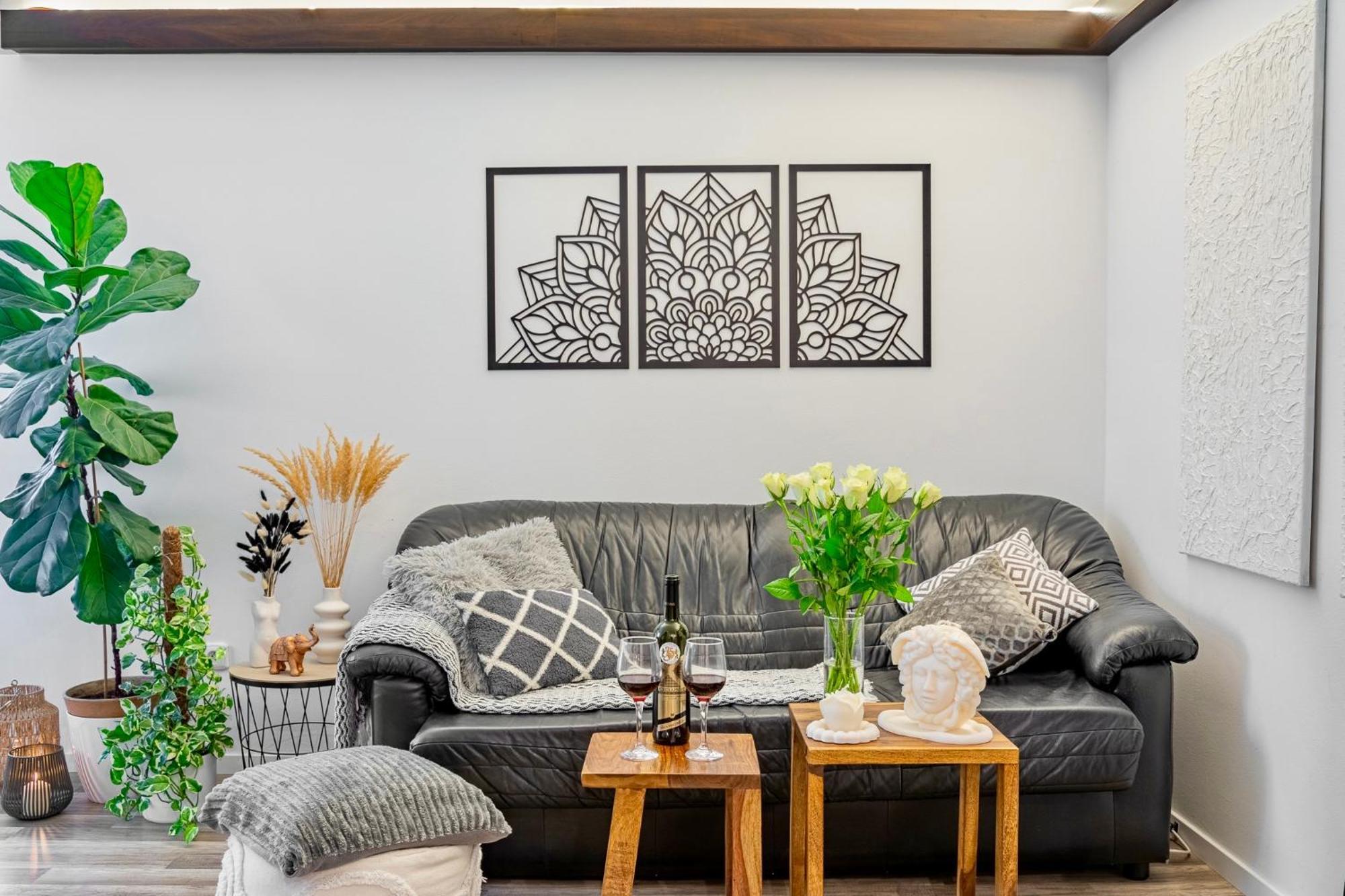 Natural-Style Apartment In The Centre Of Братислава Екстер'єр фото